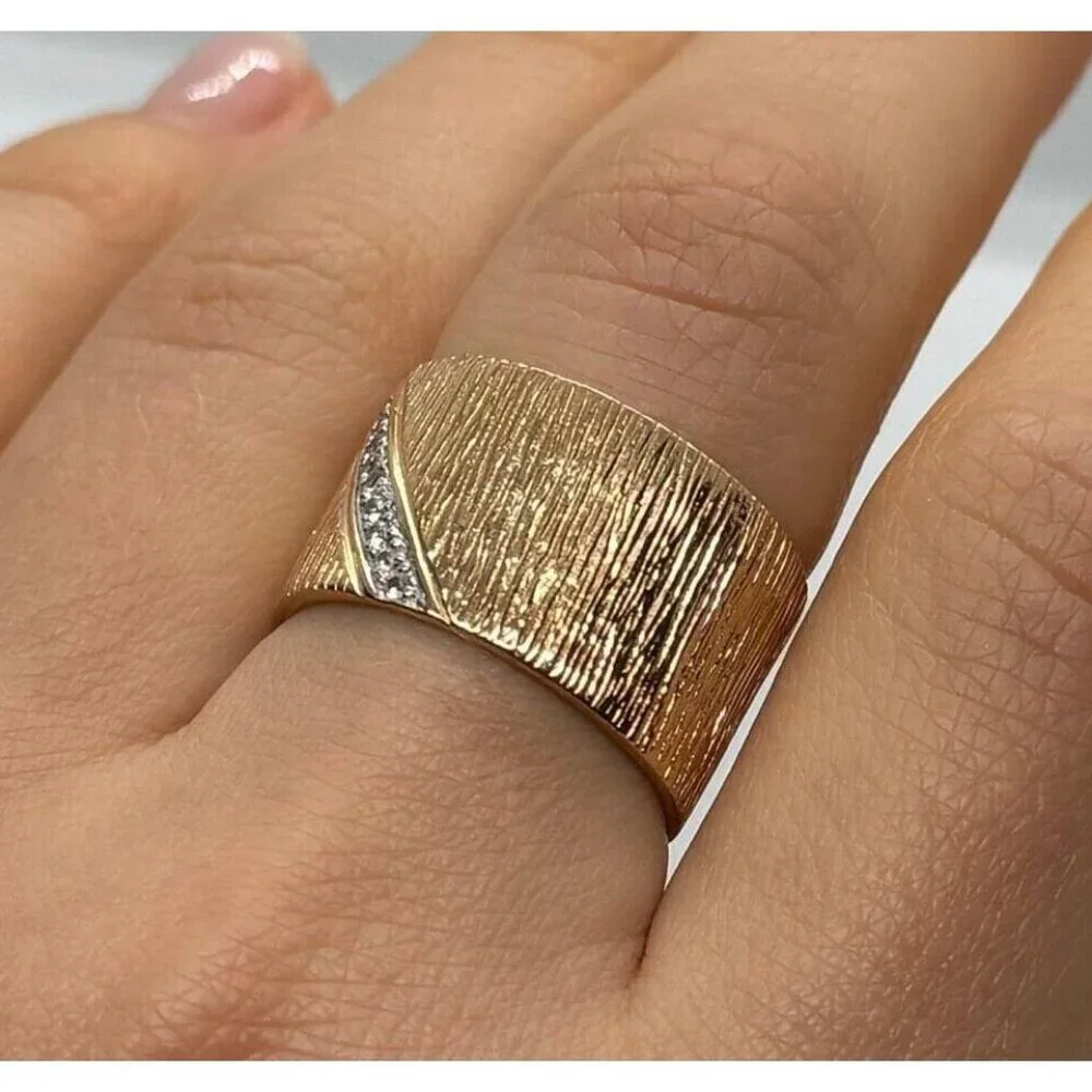 925 STERLING SILVER GOLD PLATED  CZ RING SIZE 7
